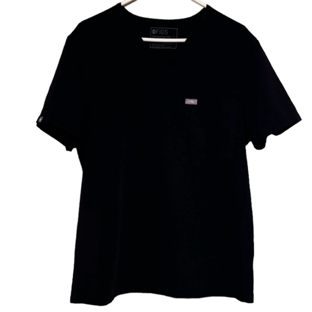 Figs Black scrub top x2